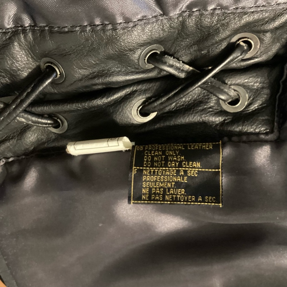 Harley-Davidson Black Leather Vest - Picture 12 of 12